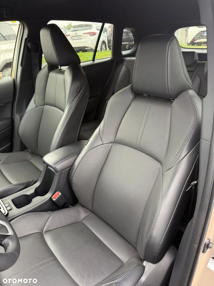 Toyota Corolla Cross - 9