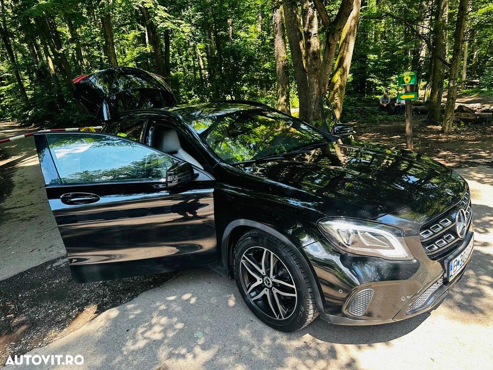 Mercedes-Benz GLA 200 d 4MATIC Aut. - 11