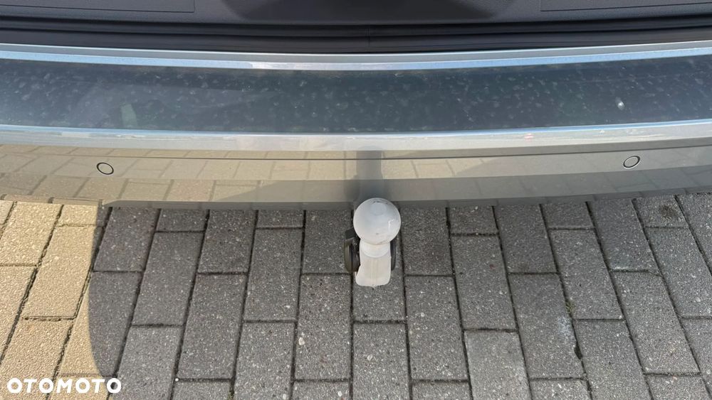 Volkswagen Multivan 2.0 TDI L2 Family DSG - 11