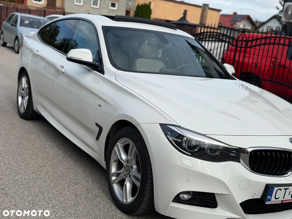 BMW 3GT 330i xDrive M Sport - 36
