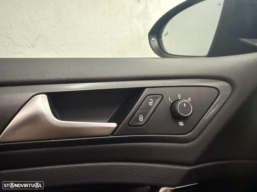 VW Golf 2.0 TDI GTD - 18