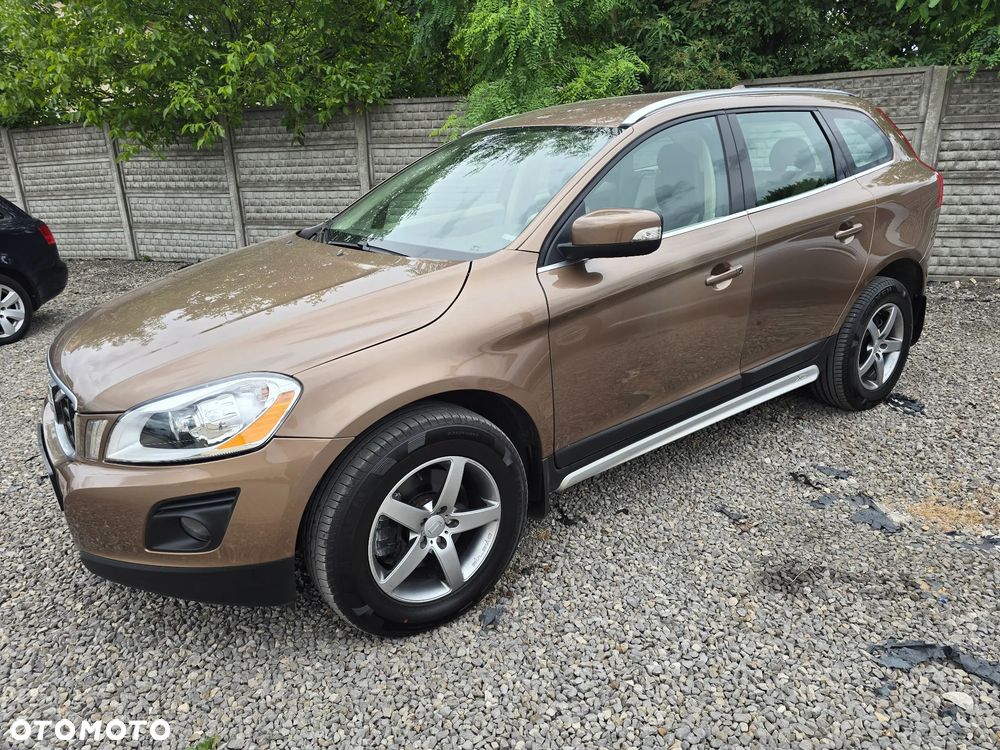 Volvo XC 60 2.4D Kinetic - 11