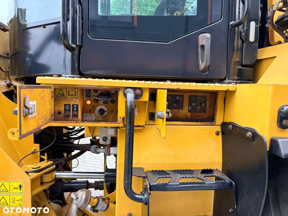 Caterpillar 962M ŁADOWARKA KOŁOWA - 16