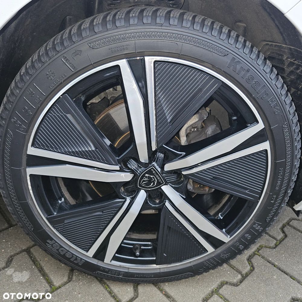 Peugeot 308 1.2 PureTech GT S&S EAT8 - 18