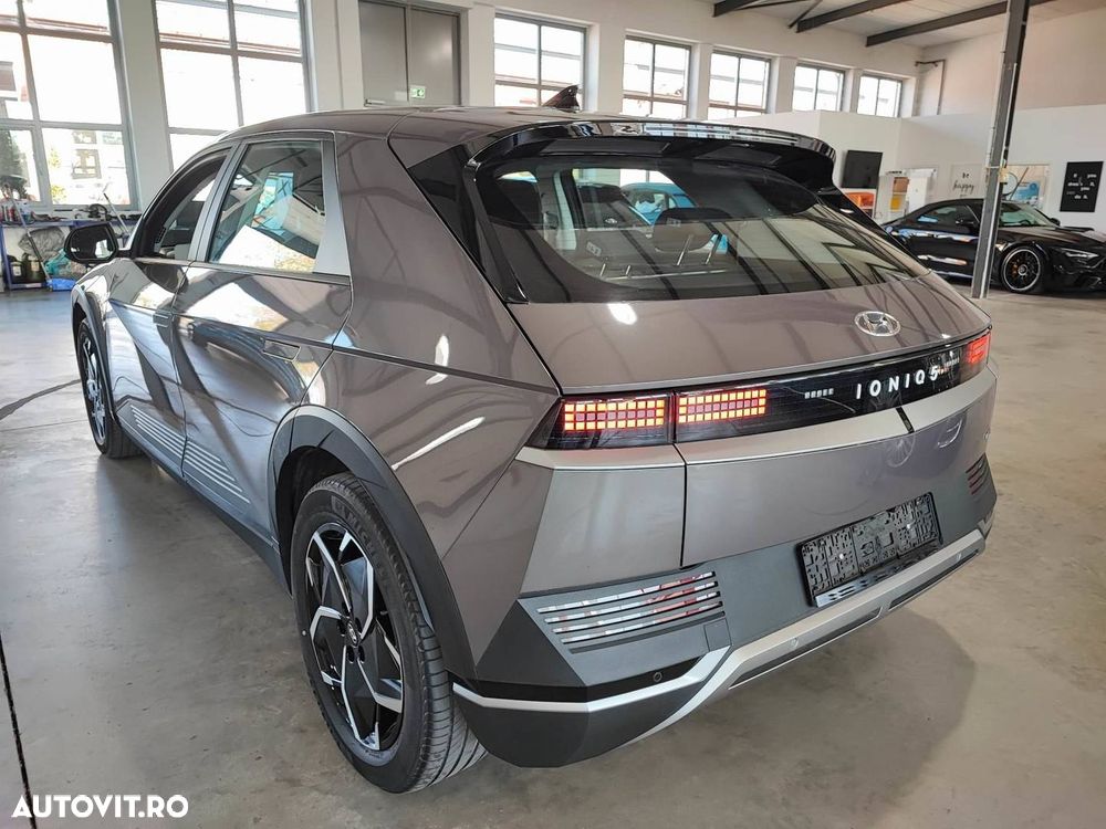 Hyundai IONIQ 77,4 kWh 4WD Techniq - 6