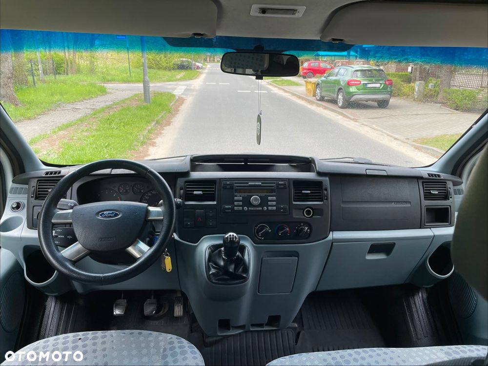 Ford Transit - 9
