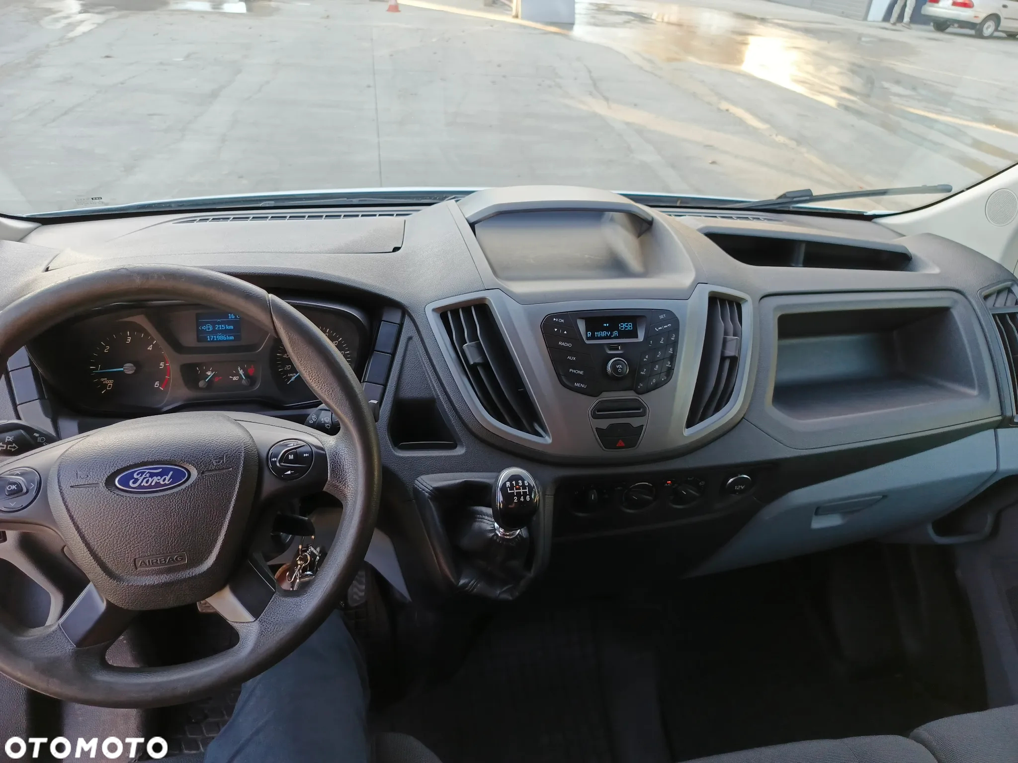 Ford Transit - 12