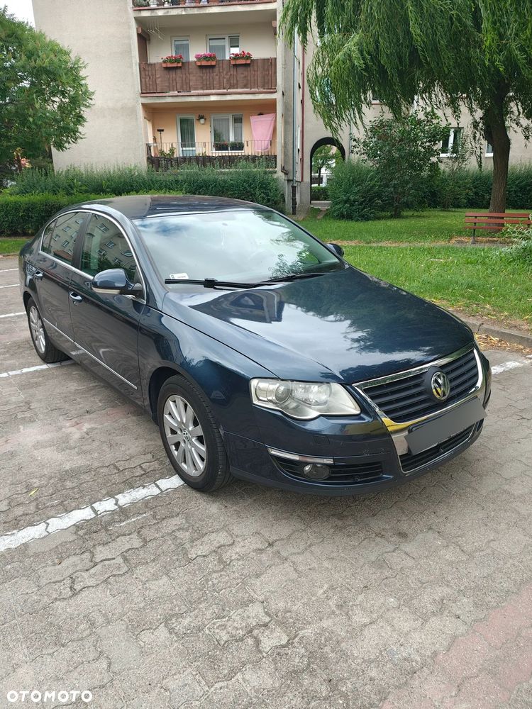 Volkswagen Passat 1.8 TSI Comfortline - 2