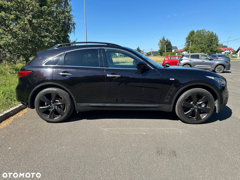 Infiniti Q70 3.0d S Premium - 9