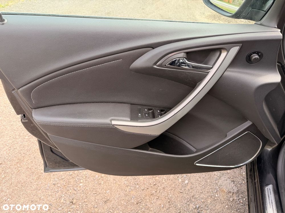 Opel Astra 1.4 Turbo Innovation - 23