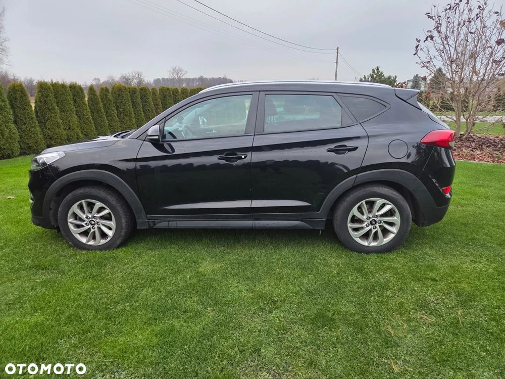 Hyundai Tucson 1.7 CRDI BlueDrive Classic 2WD - 11