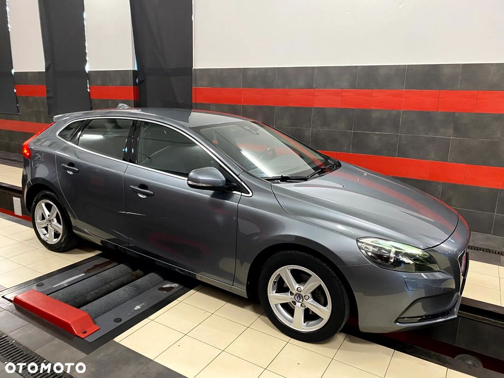 Volvo V40 D2 Summum - 8