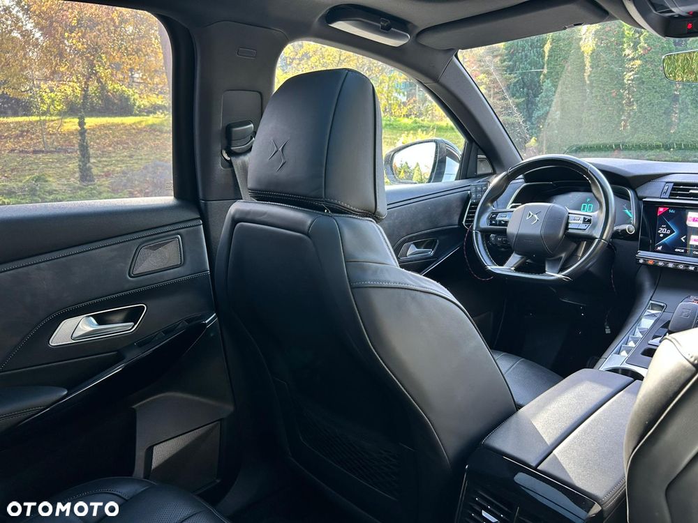 DS Automobiles DS 7 Crossback - 32