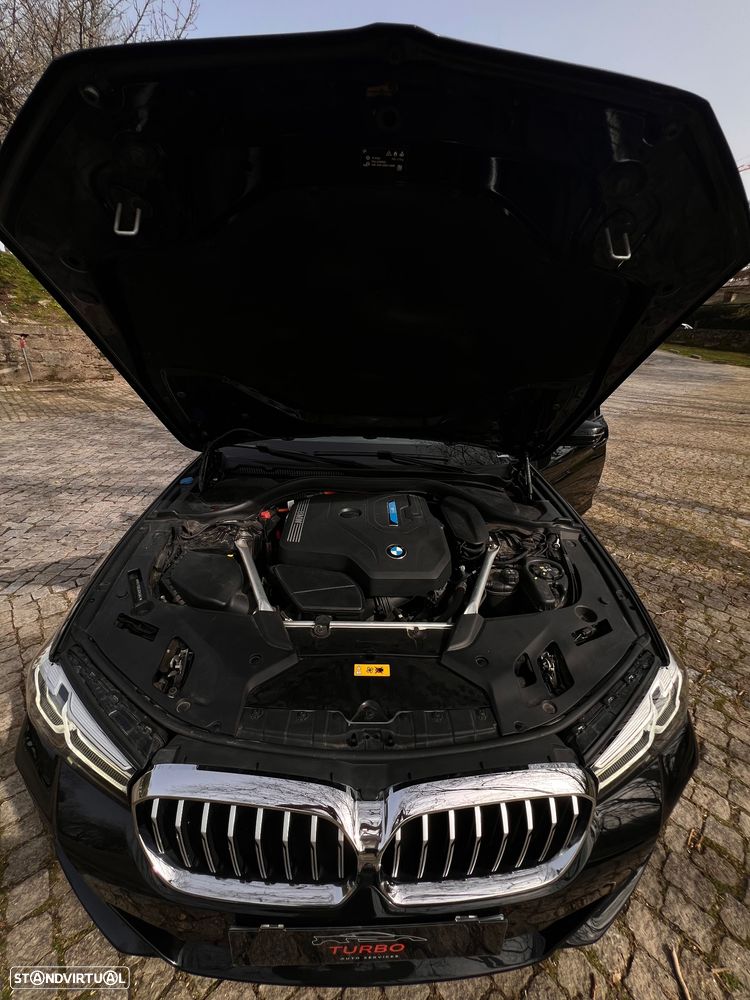 BMW 530 e Pack Desportivo M - 42