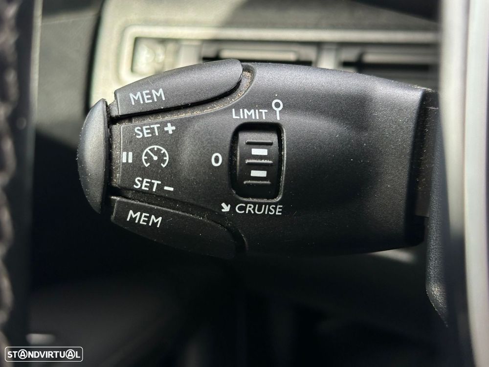 Peugeot 3008 1.5 BlueHDi Allure - 17