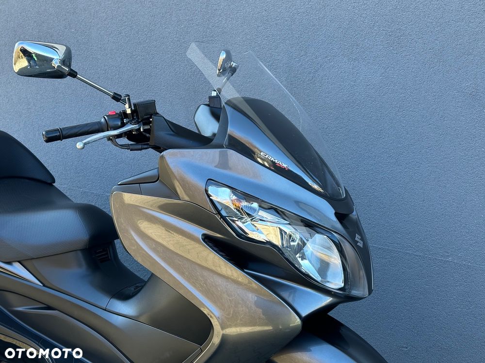 Suzuki Burgman - 13