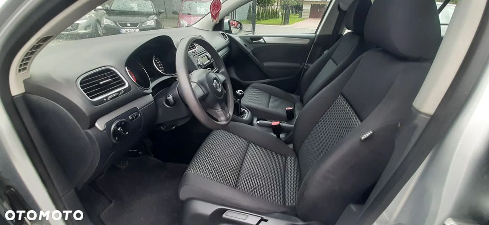 Volkswagen Golf - 31