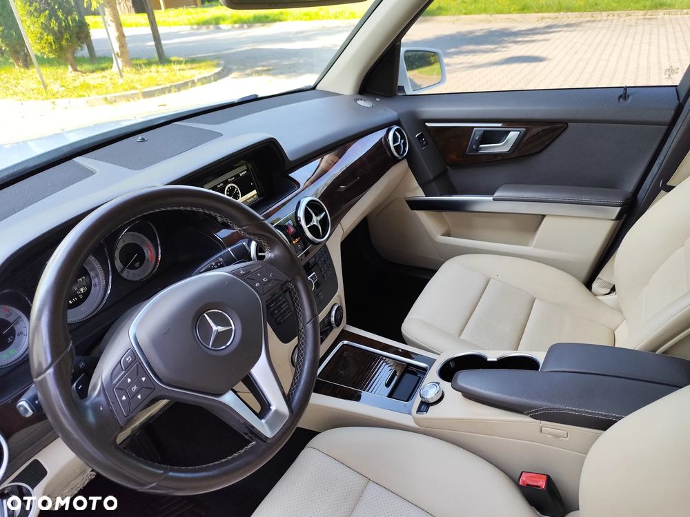 Mercedes-Benz GLK 350 4Matic (BlueEFFICIENCY) 7G-TRONIC - 31