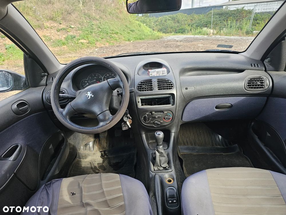 Peugeot 206 - 6