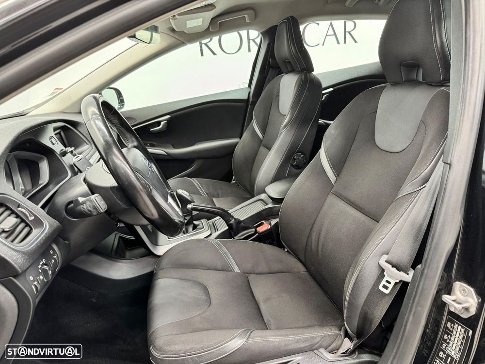 Volvo V40 1.6 D2 Momentum - 6