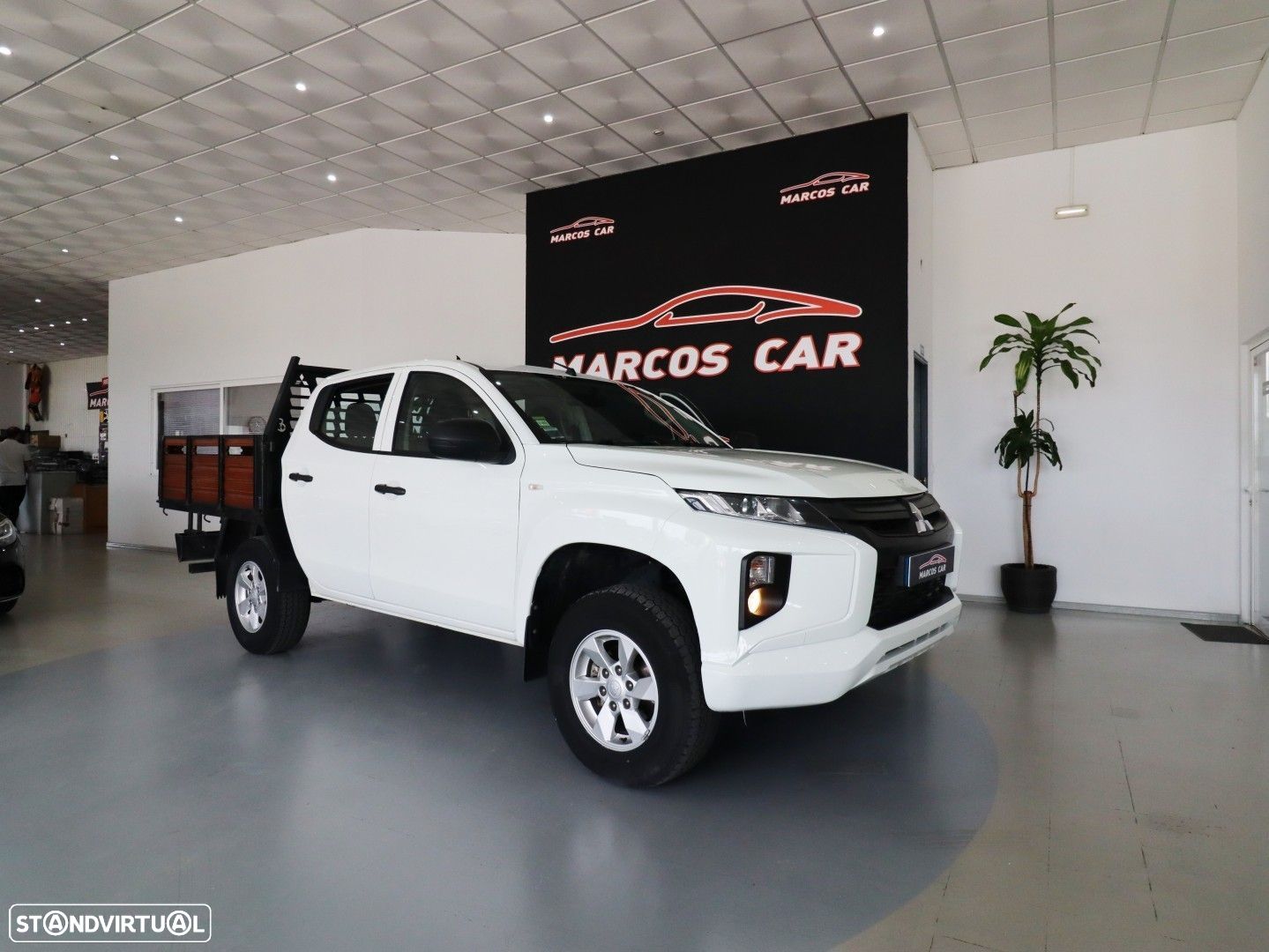 Mitsubishi L200 2.3 DI-D CD Invite 4WD - 1