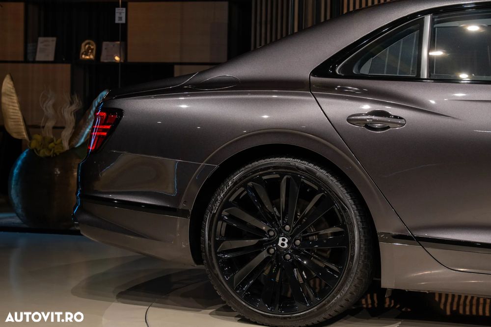 Bentley Flying Spur - 15