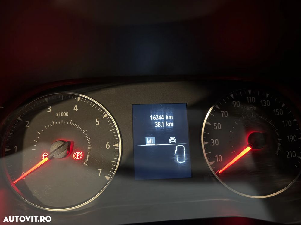 Dacia Sandero TCe 90 CVT Journey - 6