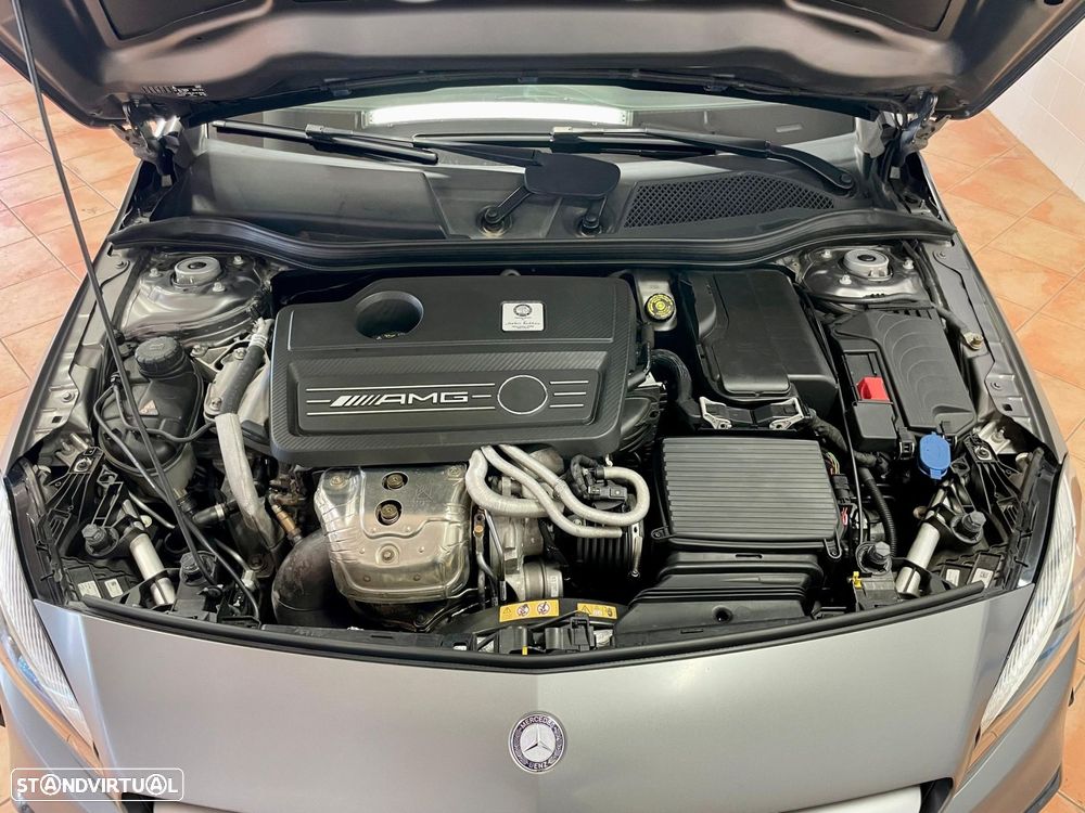 Mercedes-Benz A 45 AMG 4Matic Speedshift 7G-DCT - 47