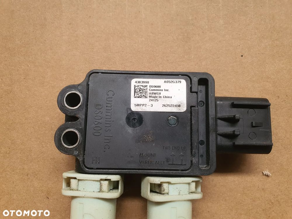 Czujnik różnicy ciśnień DPF DAF Euro 6 A052G379 4383998 262522458 - 5