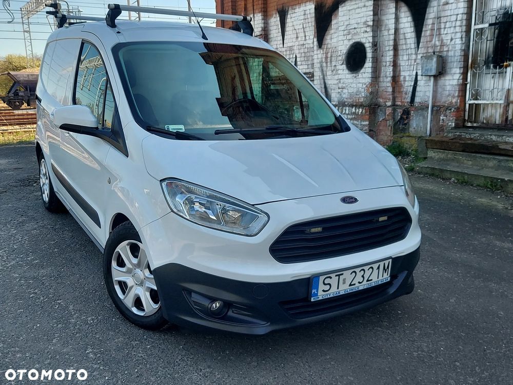 Ford COURIER - 22