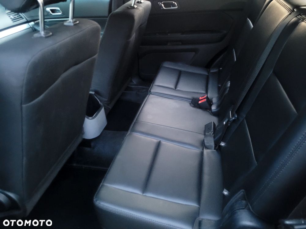 Ford Explorer - 8