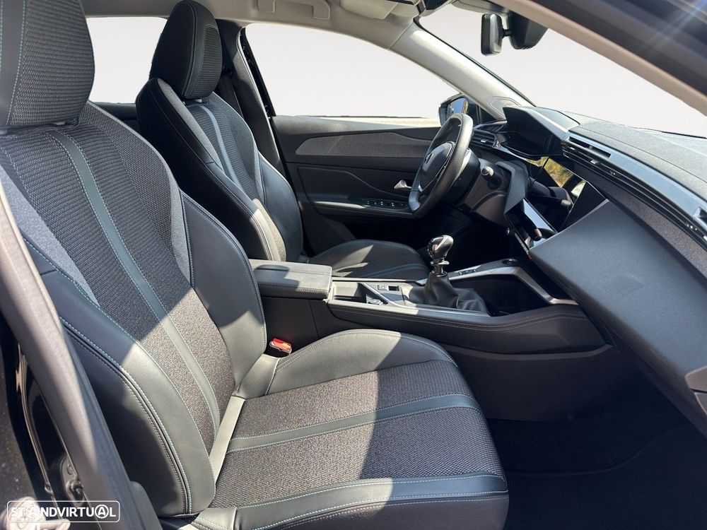 Peugeot 308 1.2 PureTech Allure - 15