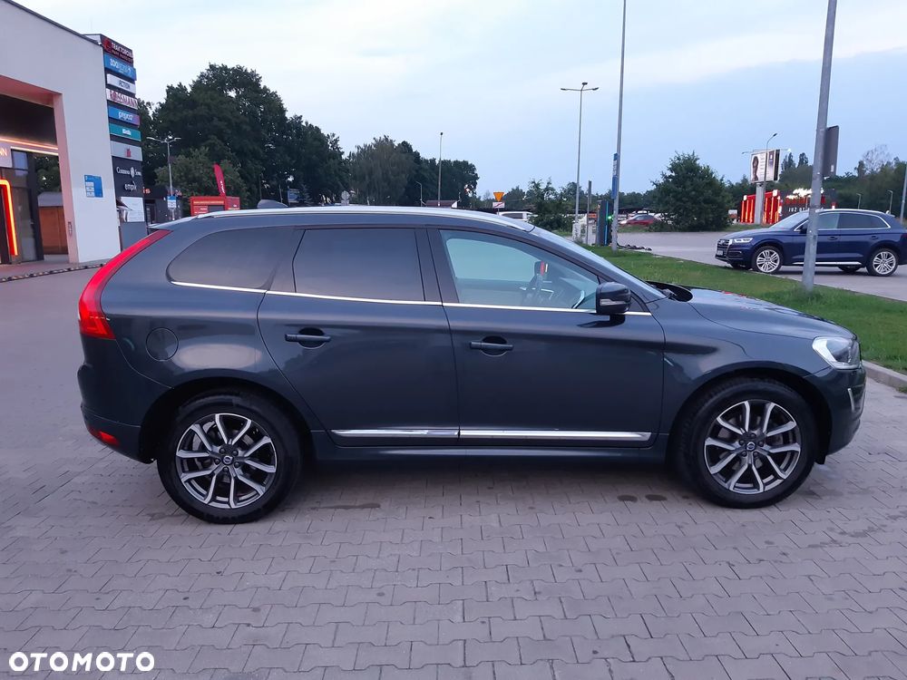 Volvo XC 60 D5 AWD Summum - 3