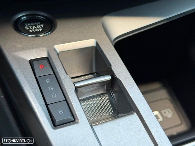 Peugeot 308 1.6 Hybrid GT e-EAT8 - 18