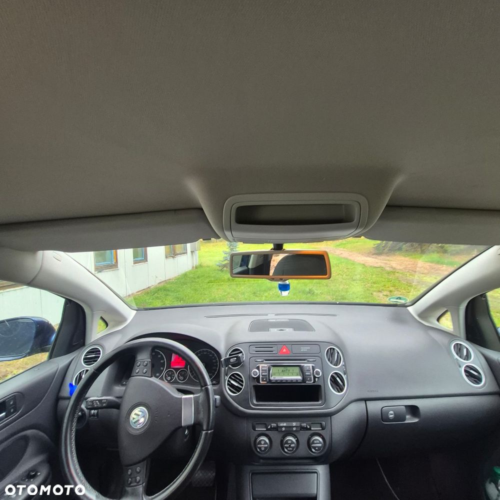 Volkswagen Golf Plus - 22