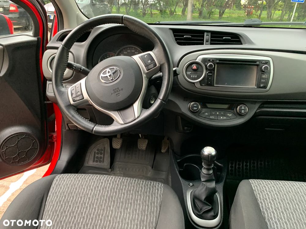 Toyota Yaris 1.33 Premium - 19