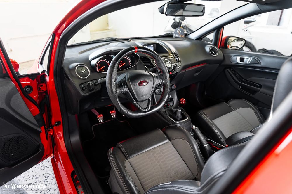 Ford Fiesta 1.6 T ST - 20