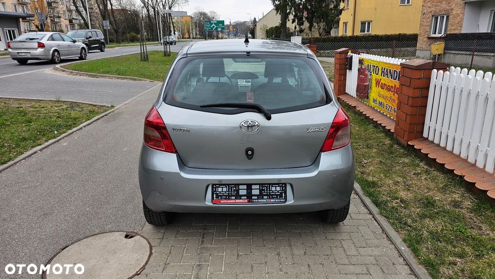 Toyota Yaris 1.0 VVT-i Luna - 8