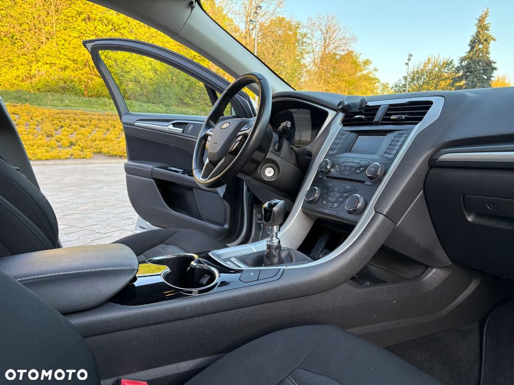 Ford Mondeo 2.0 TDCi Silver X (Amb Plus) - 9