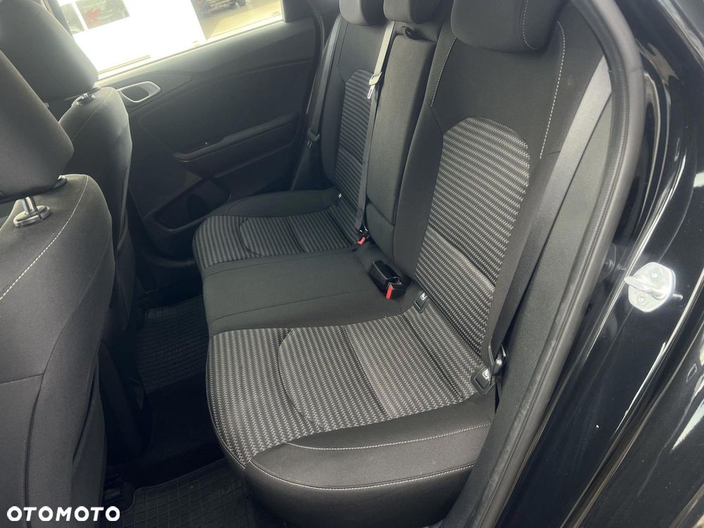 Kia Ceed 1.5 T-GDI M - 17