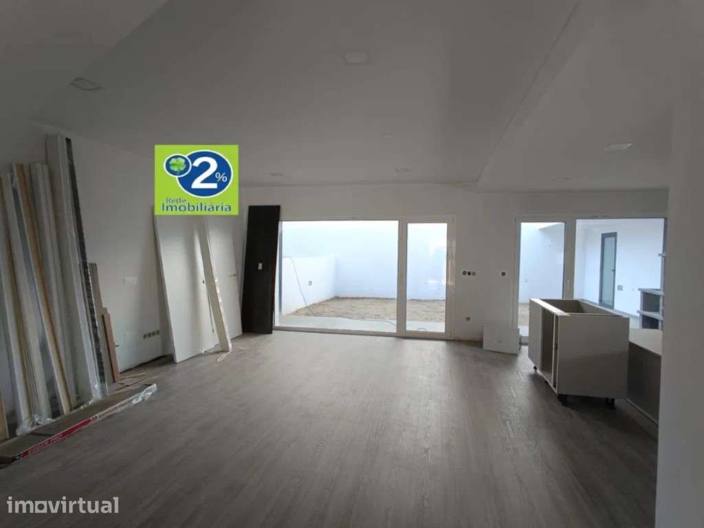 Moradia V2+1! - Grande imagem: 3/13