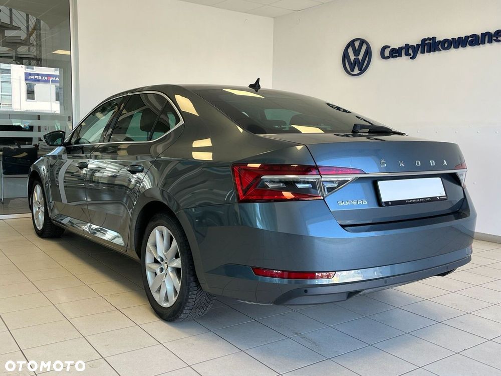 Skoda Superb 2.0 TSI Ambition DSG - 12
