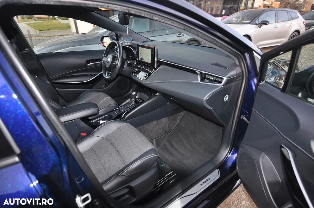 Toyota Corolla 1.8 Hybrid Touring Sports Business Edition - 9