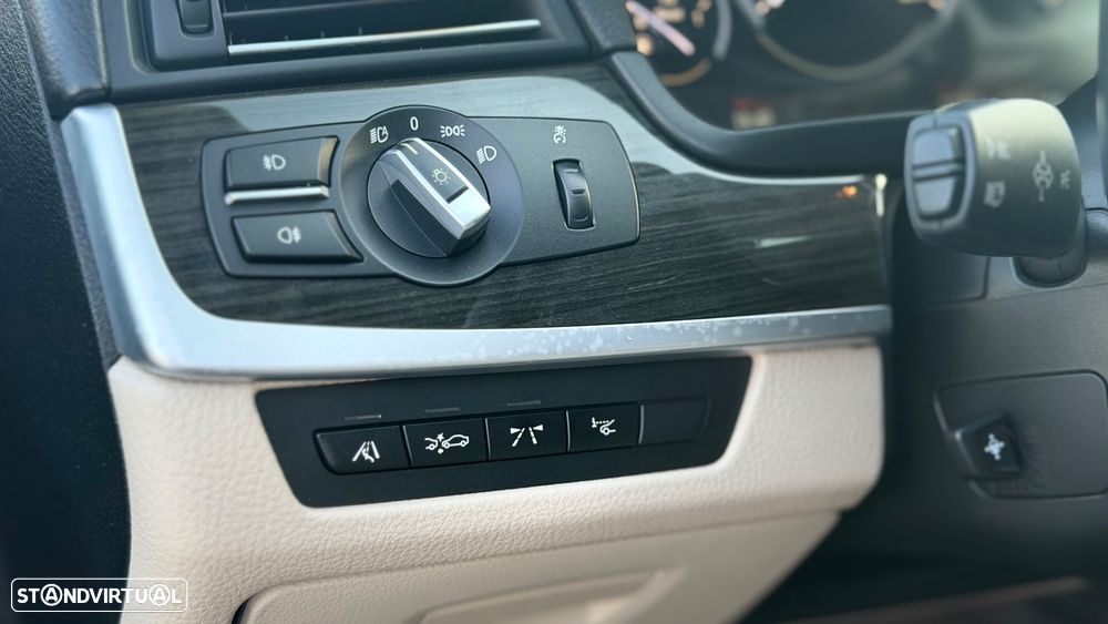 BMW 525 d Line Luxury Auto - 11