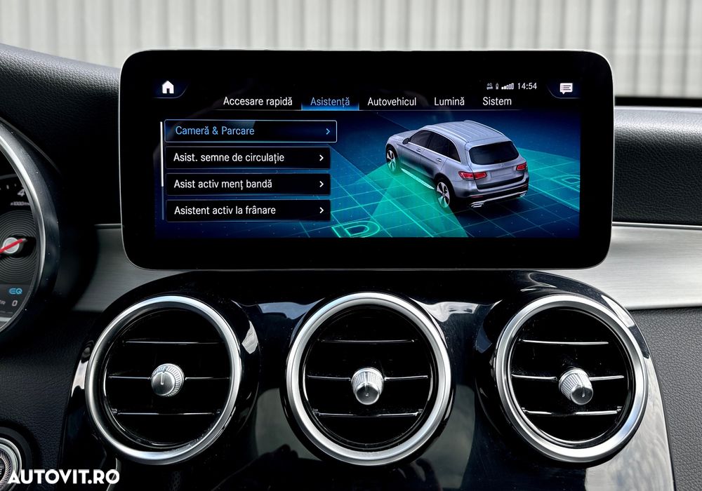 Mercedes-Benz GLC - 26