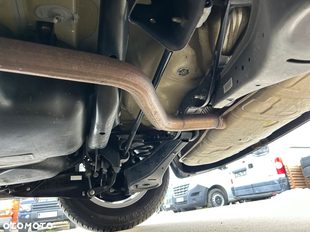 Volkswagen Golf - 12