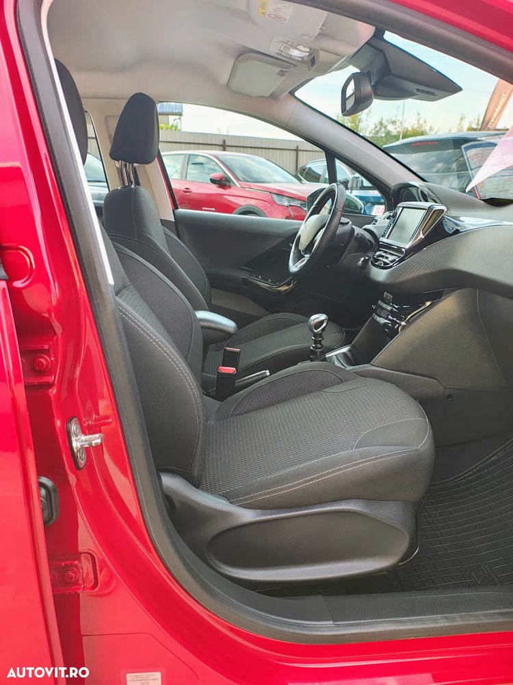 Peugeot 208 PureTech 110 Stop & Start Allure - 7