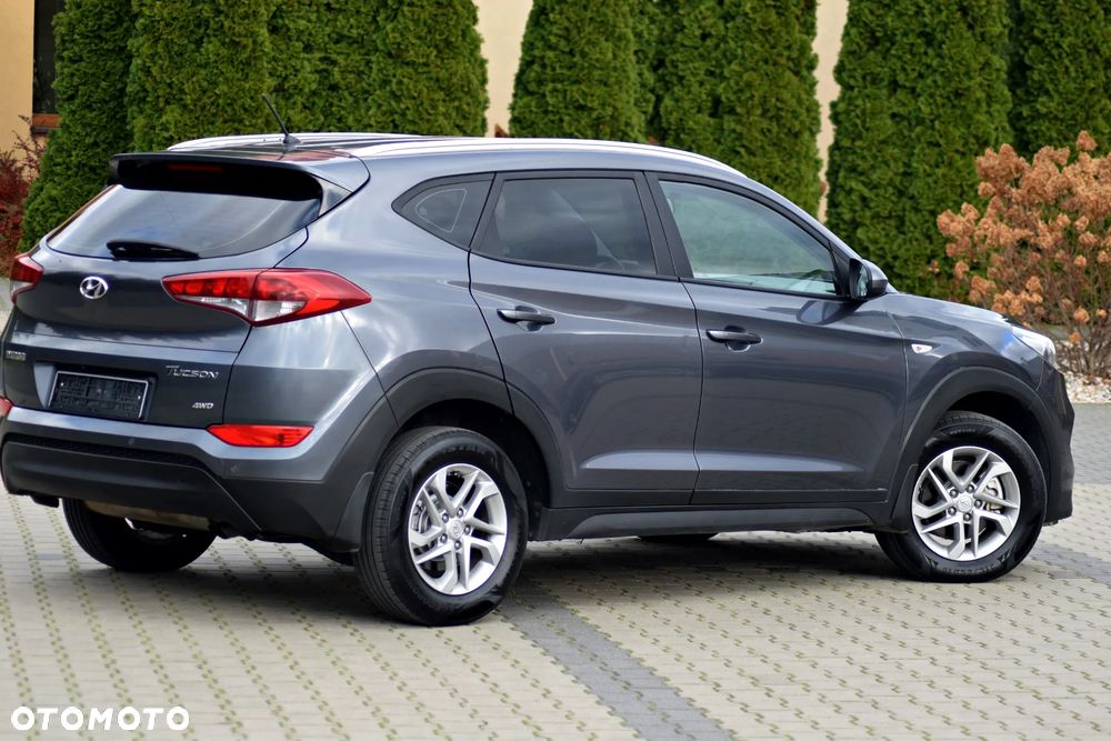 Hyundai Tucson 2.0 CRDI 4WD Automatik Premium - 2