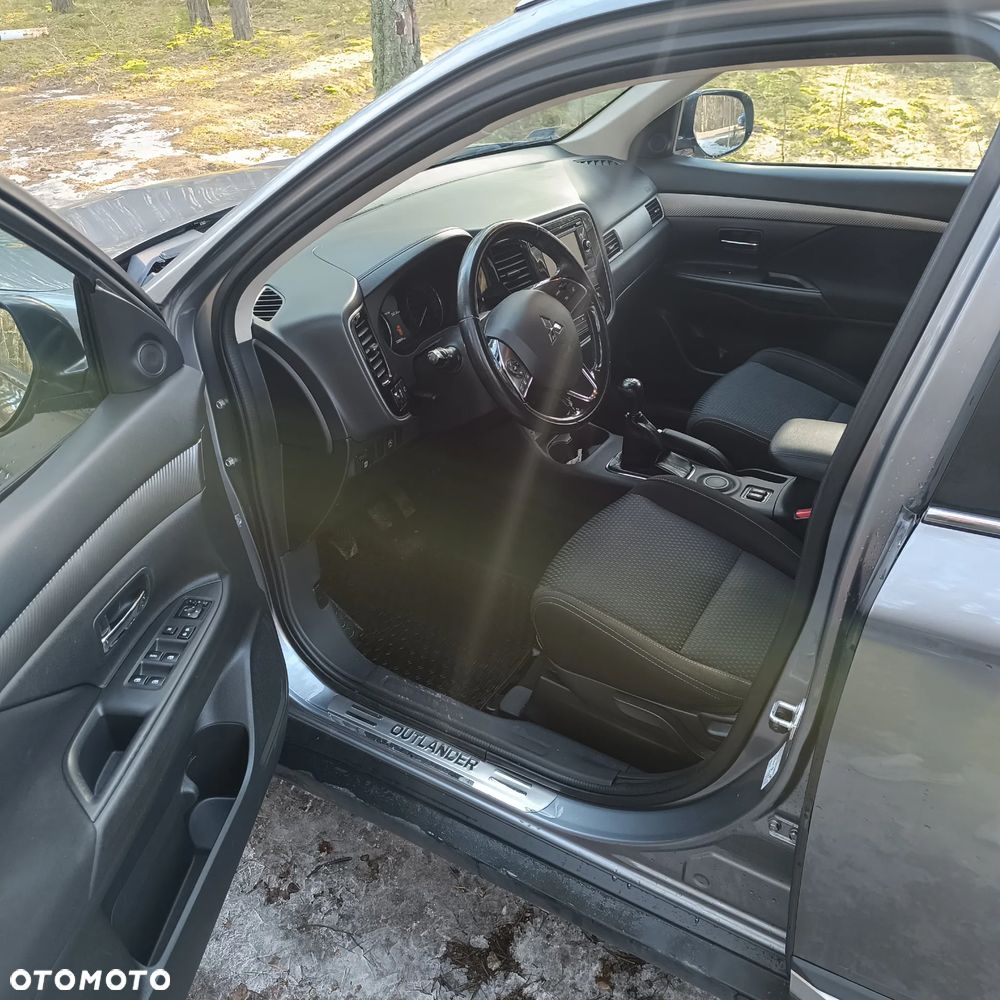 Mitsubishi Outlander 2.0 2WD - 9