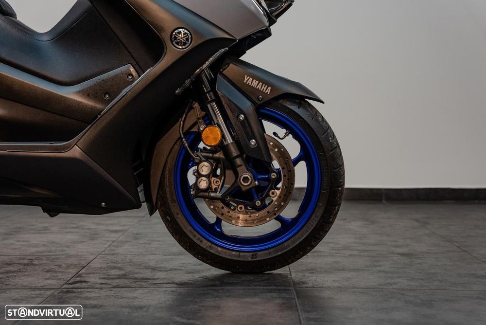 Yamaha TMAX 560 - 15